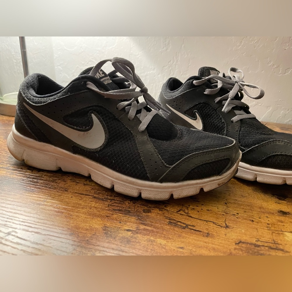 Nike running shoes flex experience rn 2